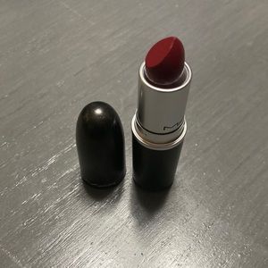 Mac lipstick, dark side